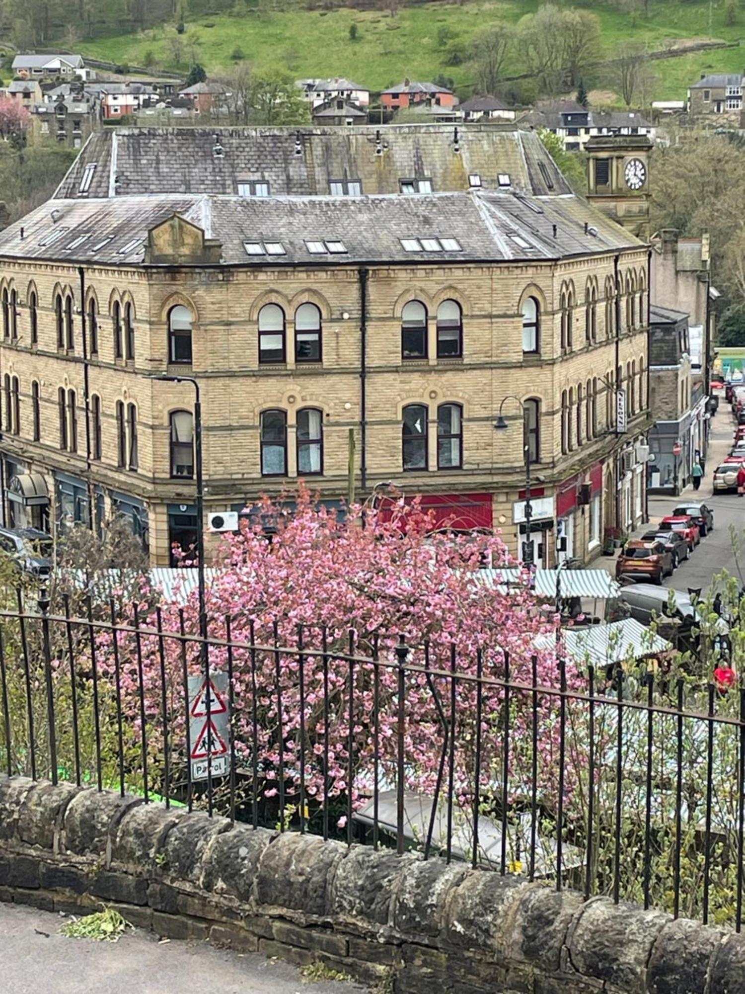 Stylish Apartment In The Centre Of Hebden Bridge. エクステリア 写真